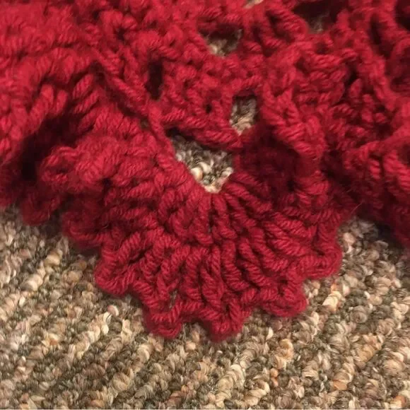 Vintage Hand Crocheted 3D Ruffle Edge Afghan - Picture 3 of 6